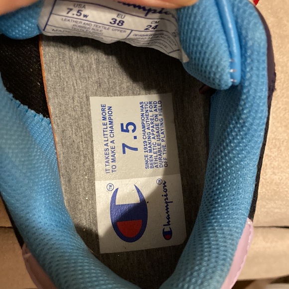 Champion shoes sneakers- worn 1-2 times - Picture 4 of 6